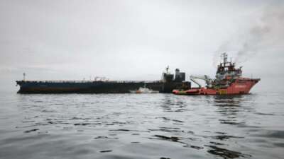 KAIROS Gemisindeki yangın kontrol altına alındı