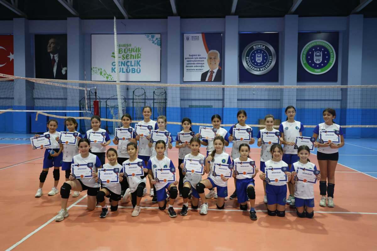 Kış spor okullarında sertifika heyecanı