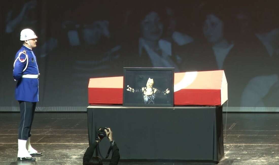 Muazzez Abacı için AKM’de tören düzenlendi ABD’de hayatını kaybeden sanatçı