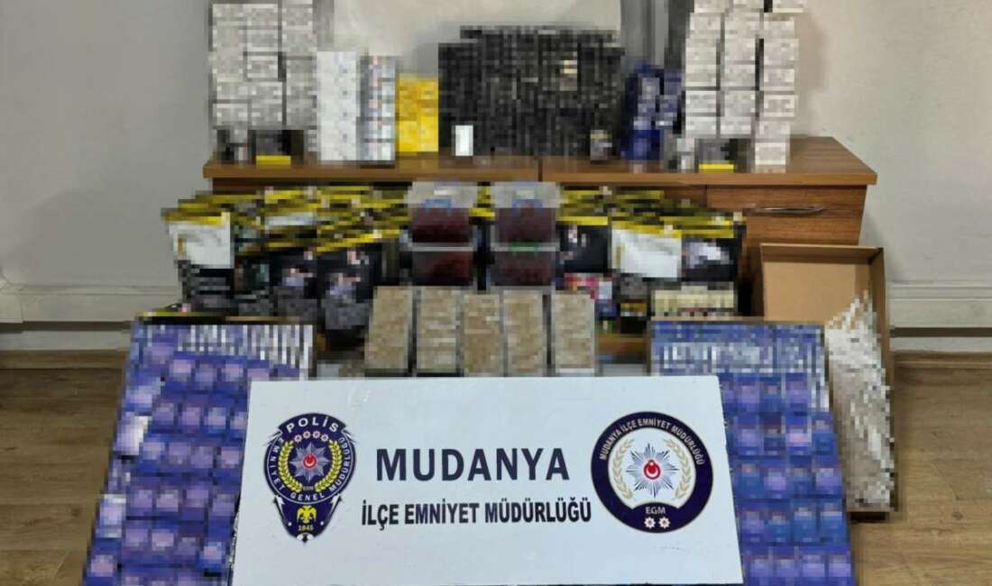 Mudanya’da yüklü miktarda kaçak tütün ürünleri ele geçirildi Bursa'nın Mudanya ilçesinde piyasa