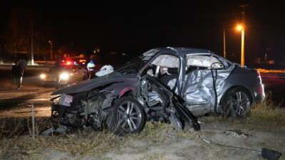 Niğde-Kayseri karayolu Çamardı kavşağında iki