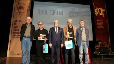 Nilüfer’de şiir eleştirisinin prestij ödülleri sahiplerini buldu