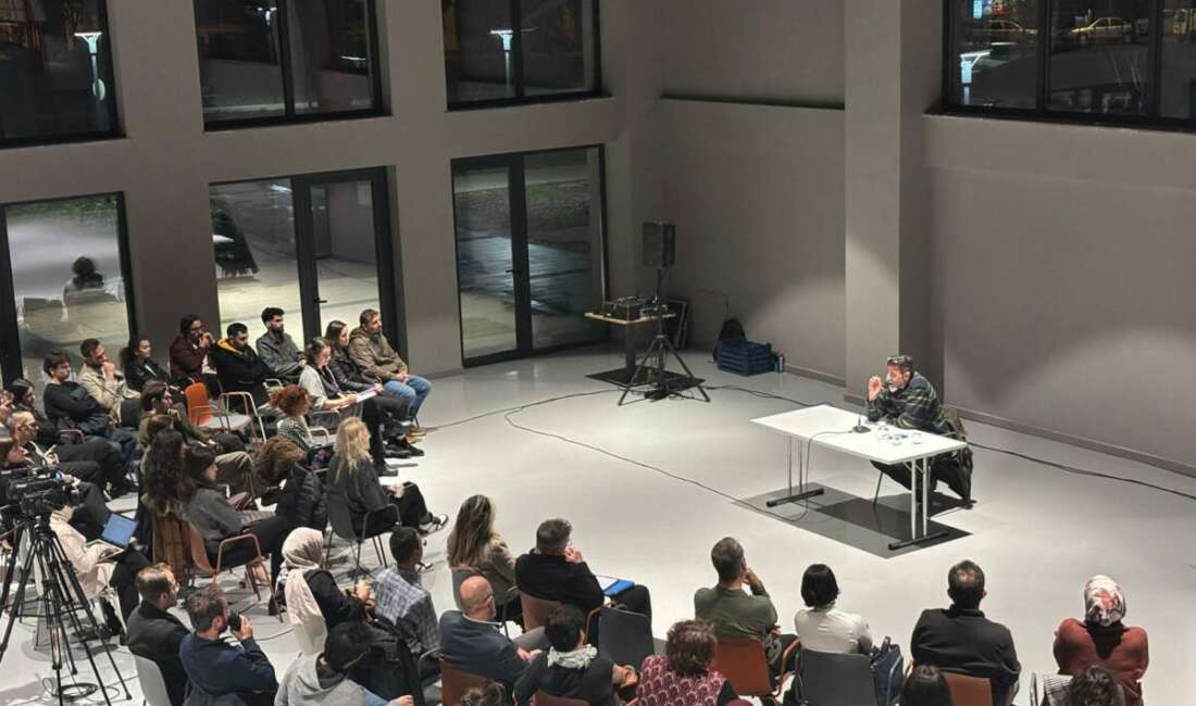 Nilüfer’de toplumsal rollerin sahnelenişi konuşuldu Nilüfer Belediyesi’nin “Nasıl Yapmışlar?”