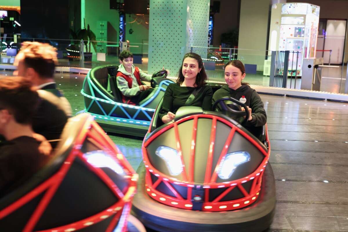 Osmangazi Belediyesi başarılı dijiders öğrencilerini ödüllendirdi