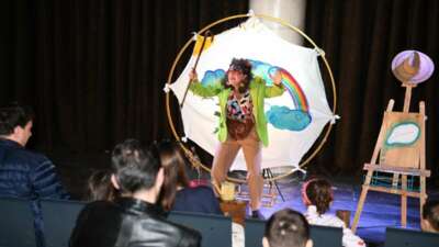 Osmangazi Belediyesi, düzenlediği tiyatro oyunlarıyla