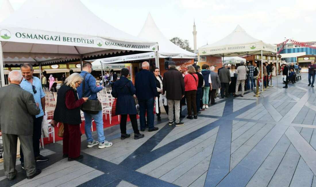 Osmangazi Kitap Fuarı 8’inci gününde de doldu taştı Osmangazi Belediyesi tarafından bu