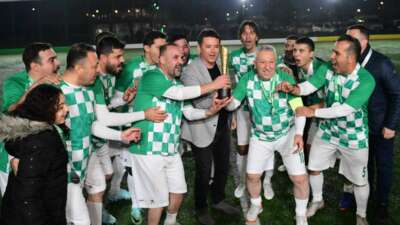 Osmangazi’de 13. halı saha turnuvasının şampiyonu açıklandı