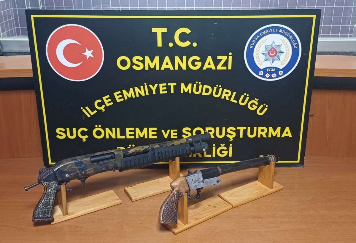 Osmangazi’de ruhsatsız silah operasyonu: 3 gözaltı
