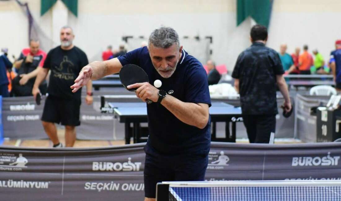 Osmangazi’de veteran sporcular final için ter döktü Osmangazi Belediyesi’nin destekleriyle Bursa Veteran Masa