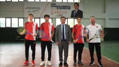 Osmangazi Belediyespor’un iki işitme engelli