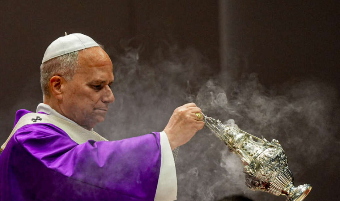 Papa 14. Leo İstanbul’da ayin yönetti