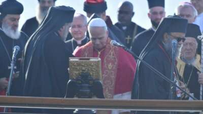 Papa’dan İznik’e tarihi ziyaret ve tarihi ayin…