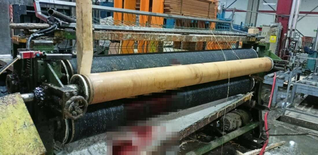 Silindir makinasına elini kaptıran işçi ağır yaralandı Bursa'nın İnegöl ilçesinde faaliyet