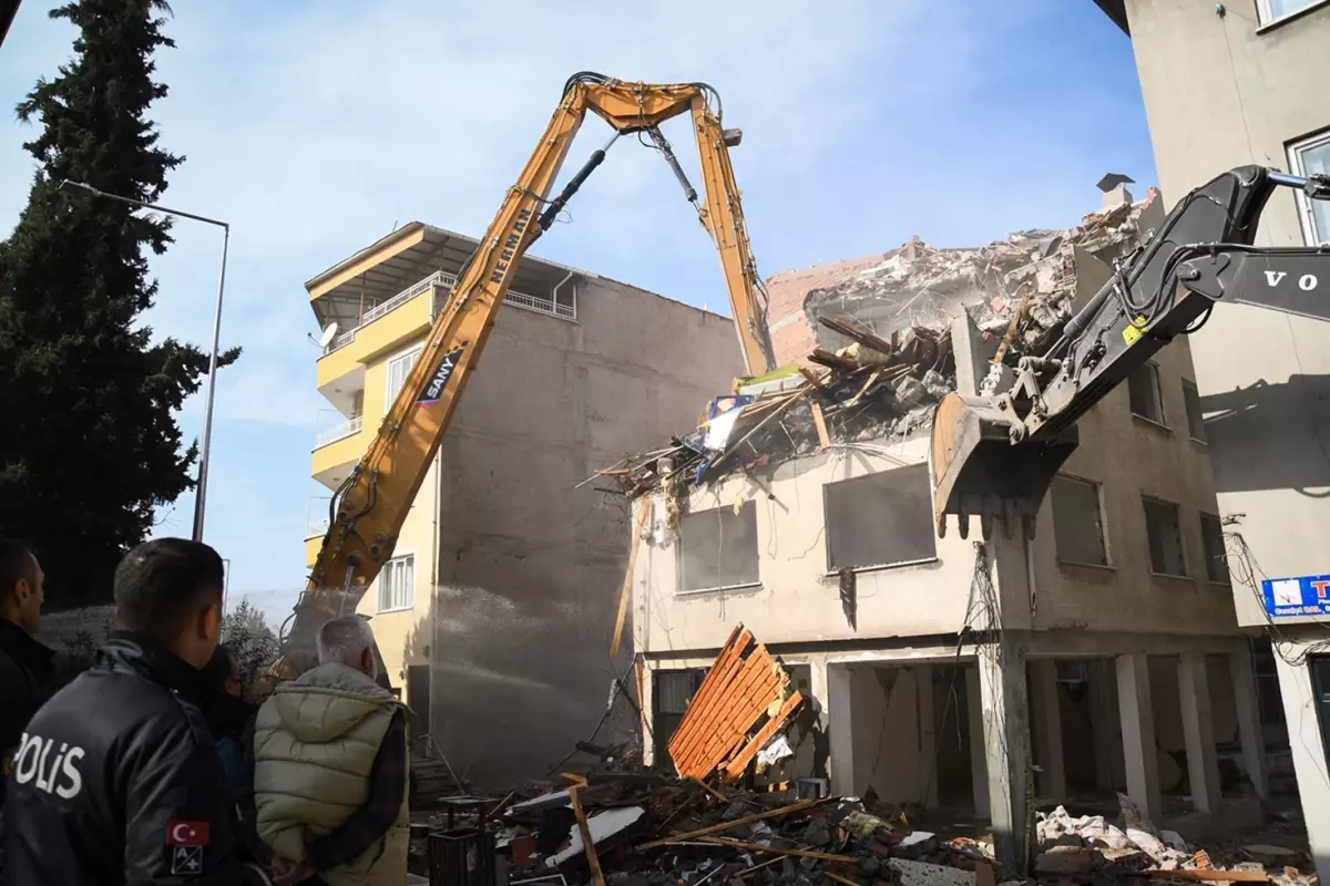 Sındırgı “Genel Hayata Etkili Afet Bölgesi” ilan edildi