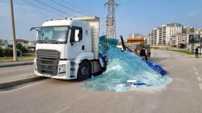 Bursa'da kamyonetin kasasında bulunan tonlarca,