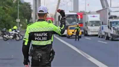 İçişleri Bakanı Ali Yerlikaya, trafikte