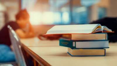 Üniversiteden 3 yılda mezuniyet uygulaması önümüzdeki yıl başlayacak