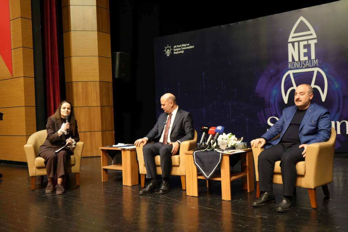 Varank: “Türkiye’nin en büyük sorunu sağlıklı muhalefet eksikliği”