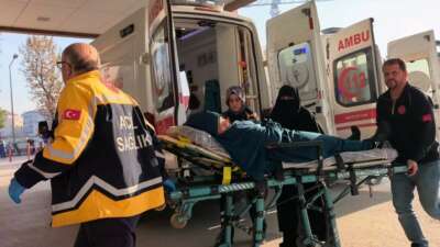 Yedikleri tavuktan bir aile hastanelik oldu