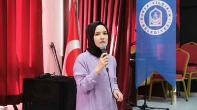 Yıldırım Belediyesi’nden gençlere sağlıklı beslenme semineri