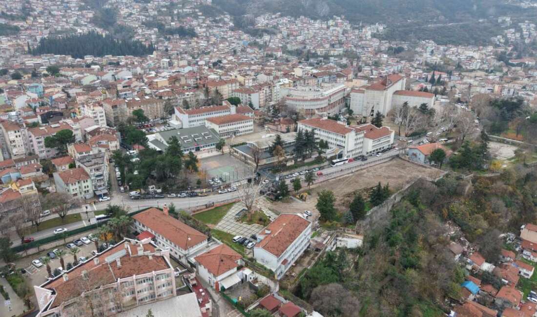 Türkiye'nin ilk meslek lisesi