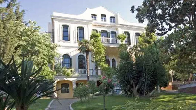 Adalar’daki emanet deposundan 12 silah kayboldu