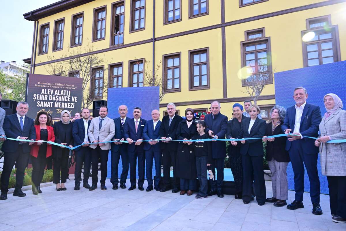 Alev Alatlı Şehir, Düşünce ve Sanat Merkezi Yıldırım’da açıldı