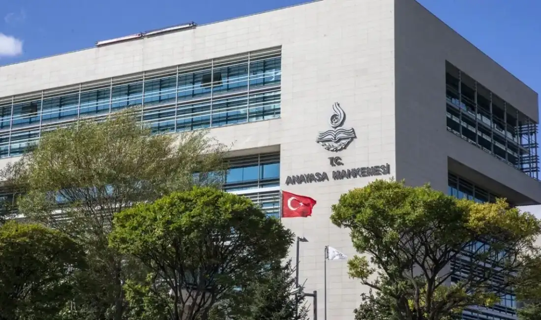 Anayasa Mahkemesi’nden emsal faiz kararı Anayasa Mahkemesi (AYM), devletin