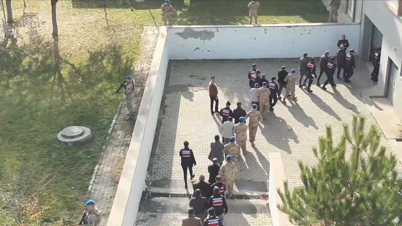 Ankara’da tefecilik operasyonu: 20 kişi tutuklandı İçişleri Bakanı Ali Yerlikaya,