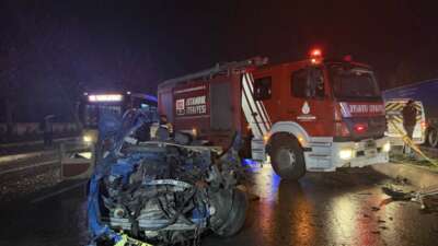 Başakşehir’de zincirleme kaza: 2 ölü, 6 yaralı