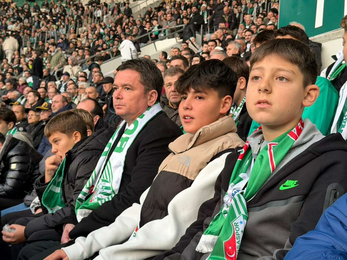 Başkan Aydın Bursaspor coşkusunu çocuklarla yaşadı
