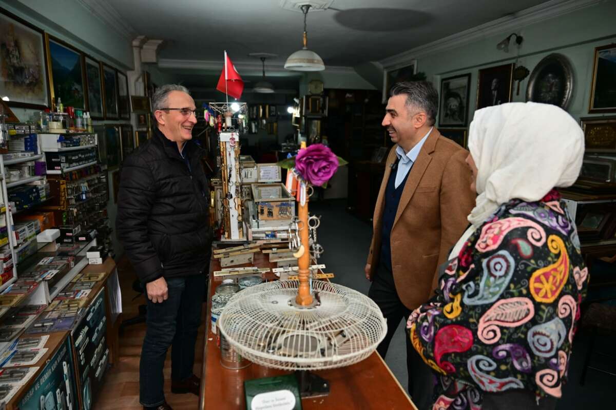 Başkan Yılmaz, Kurtuluş Caddesi’nde esnafla buluştu