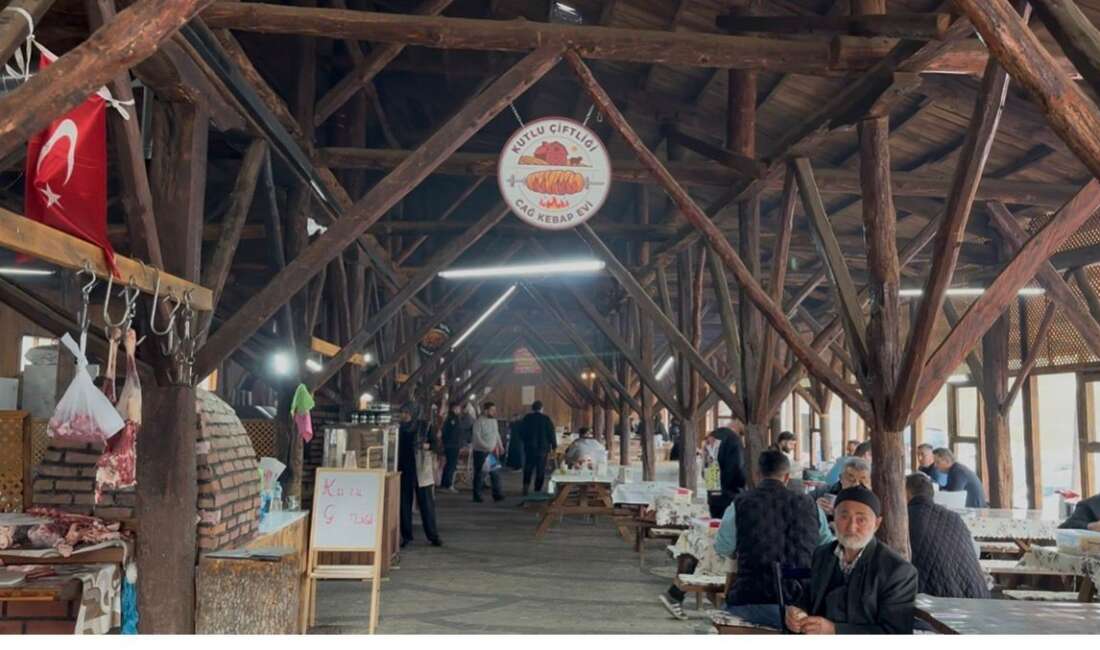 Bin yıllık yemek kültürünü 400 yıllık hana taşıdılar Bursa'nın Büyükorhan ilçesinde yaklaşık