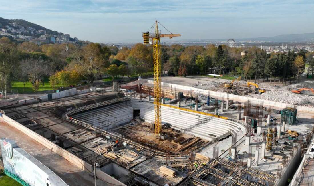 Bursa Atatürk Spor Salonu hızla yükseliyor Bursa Büyükşehir Belediyesi tarafından