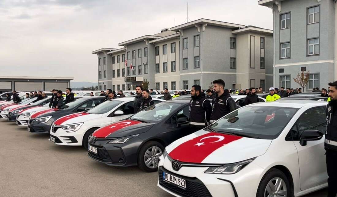 Bursa Emniyeti araç filosunu güçlendirdi: 119 yeni araç teslim edildi Bursa İl Emniyet Müdürlüğü ve