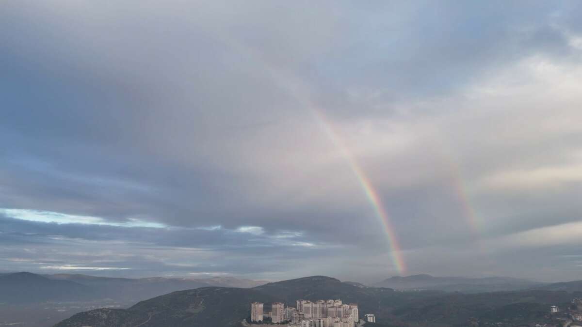 Bursa Kestel semalarında gökkuşağı oluştu