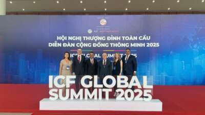 Bursa, akıllı şehir yolculuğunu dünyaya tanıttı