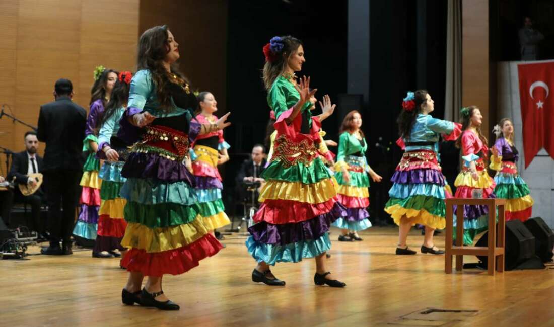 Bursa’da “Balkan ve Roman Gecesi” coşkusu Bursa Büyükşehir Belediyesi Orkestra Şube