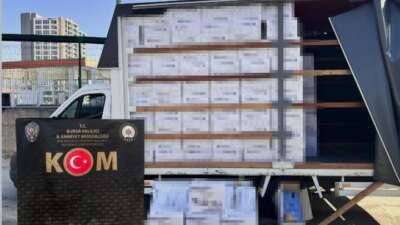  Bursa Emniyet Müdürlüğü ekiplerince düzenlenen operasyonda