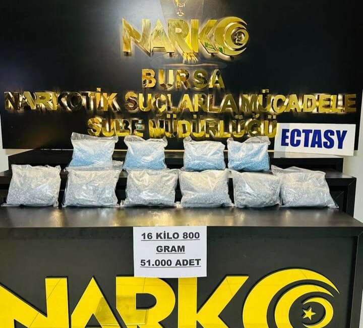 Bursa’da 51 bin extacy ele geçirildi Bursa Emniyet Müdürlüğü Narkotik Suçlarla