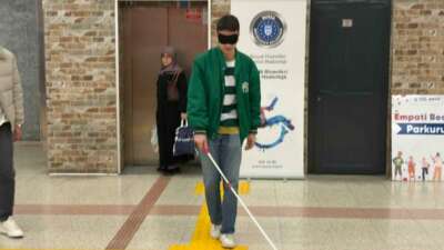 Bursa’da Engelli bireylerin yaşam mücadelesi metroya taşındı