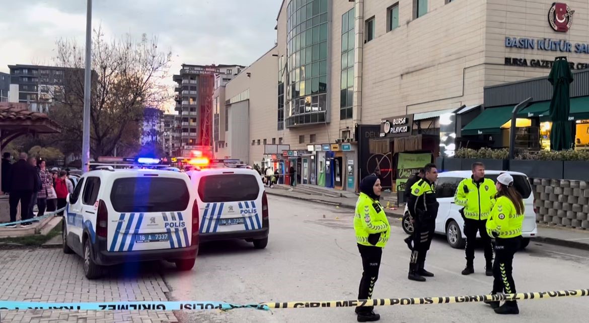 Bursa’da kafede silahlı saldırı: 1’i ağır 4 yaralı