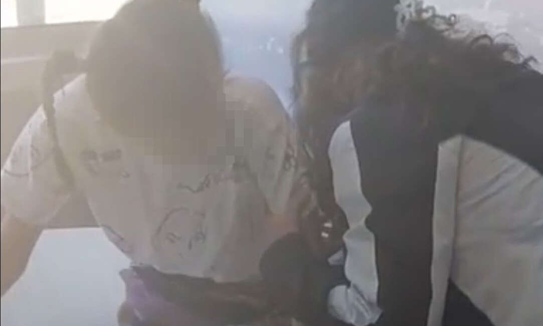 Bursa’da özel gereksinimli çocuklar sıralara bağlandı Bursa'da özel gereksinimli öğrencilerin