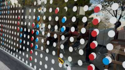 Bursa’da pizzacıya kurşun yağdırdılar