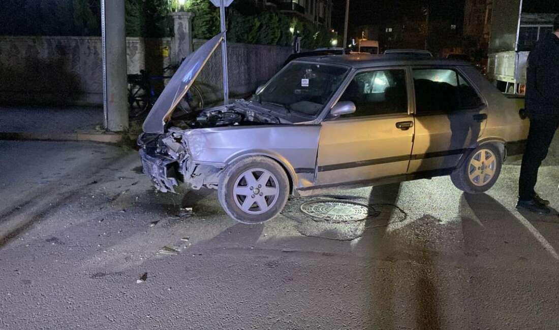 Bursa’da trafik kazası: 1 yaralı Bursa'nın İnegöl ilçesinde iki