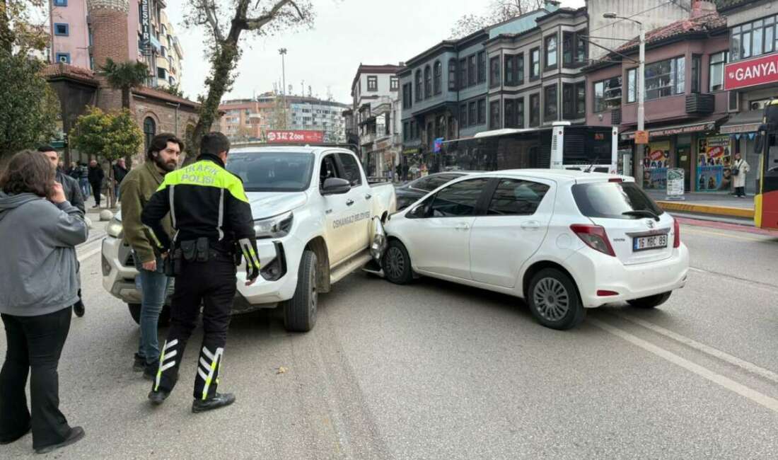 Bursa’nın en işlek caddesinde feci kaza