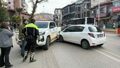 Bursa’nın en işlek caddesinde feci kaza