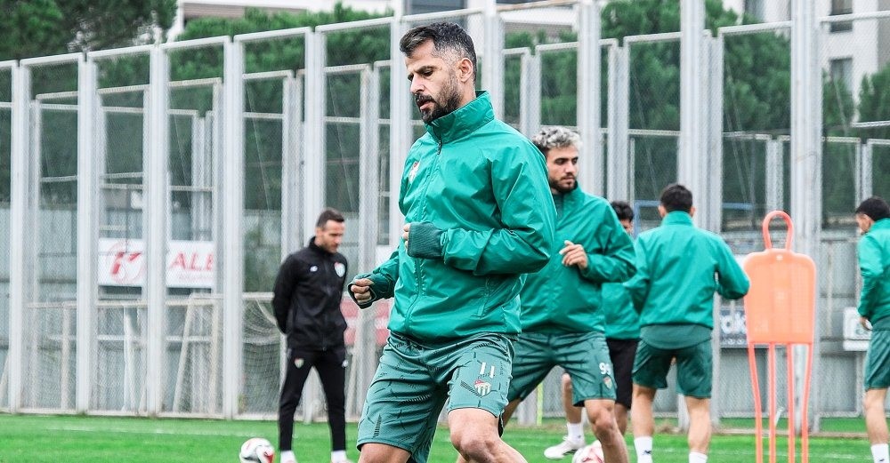 Bursaspor’da hazırlıklar sürüyor Bursaspor, Lig’in 15. haftasında