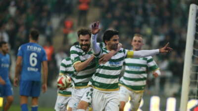 Bursaspor’dan muhteşem skor; Yeniden zirvedeyiz
