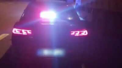 Çakarlı otomobil jandarmadan kaçamadı